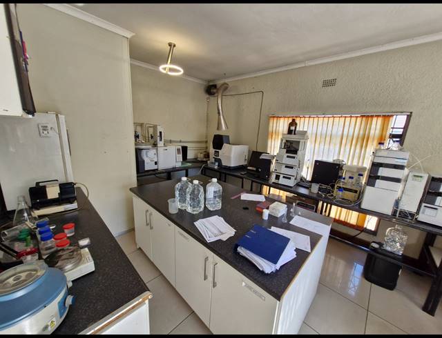 400M² OFFICE TO LET IN BARDENE